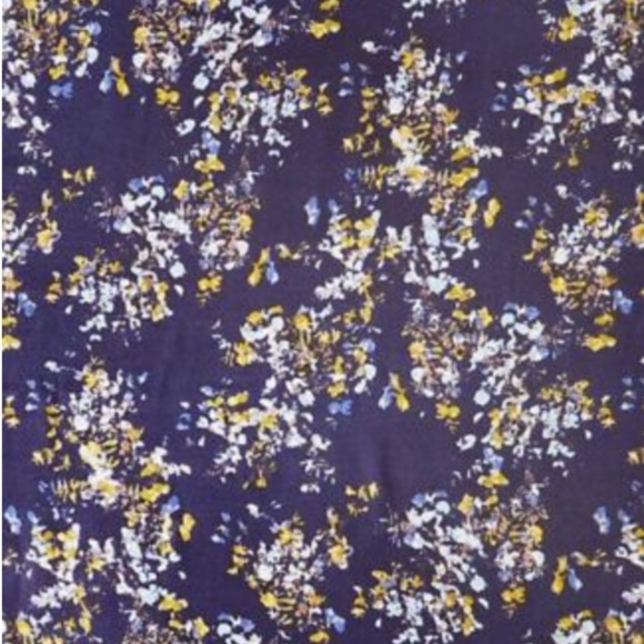 J.Jill _ NEW Very Pretty Floral Square Scarf _ NWT - Picture 4 of 8